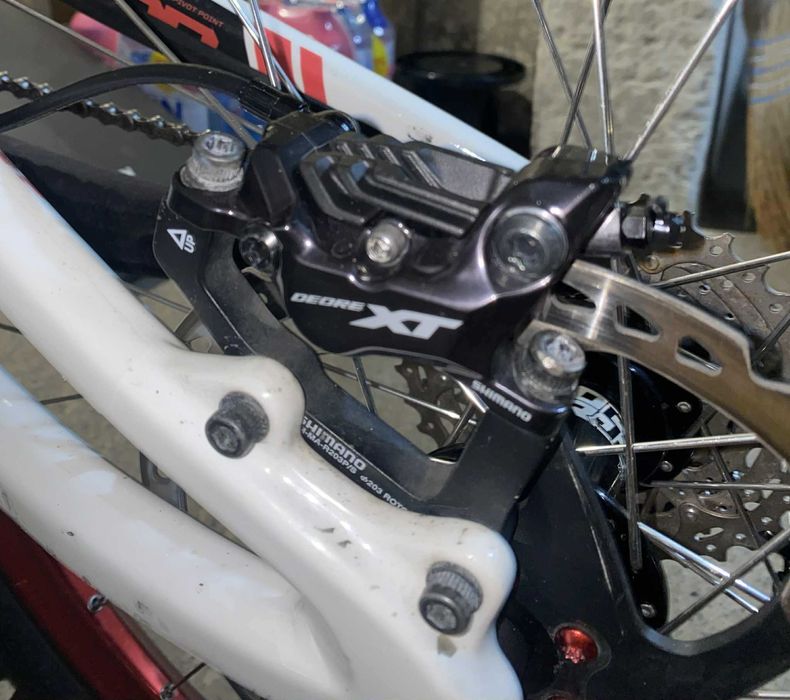 Задна спирачка Shimano Deore XT BL-M8120