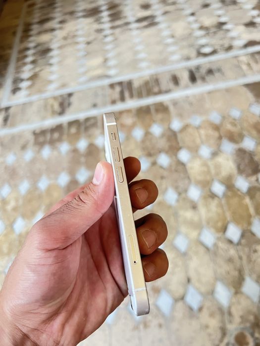 Iphone 12 mini sotiladi
