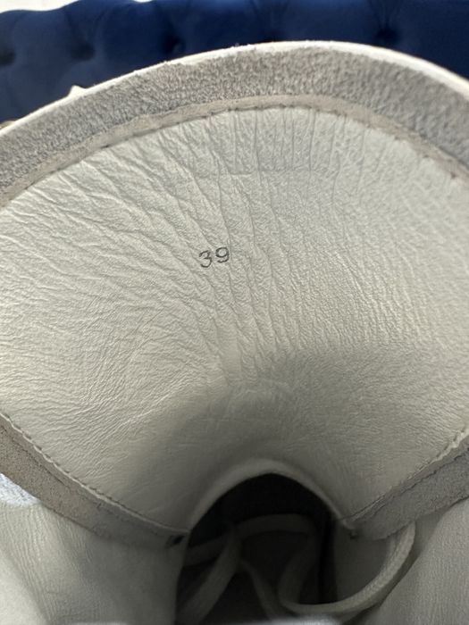 Ghete Prada Monolith