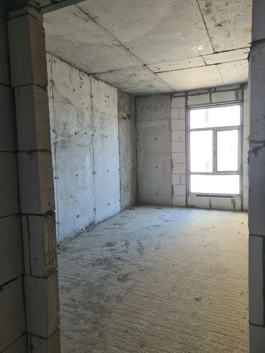 3 xonali karopka uy sotiladi