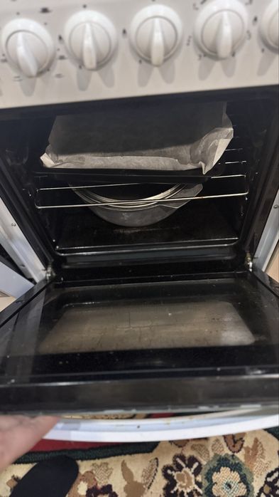 Продам газовую плиту