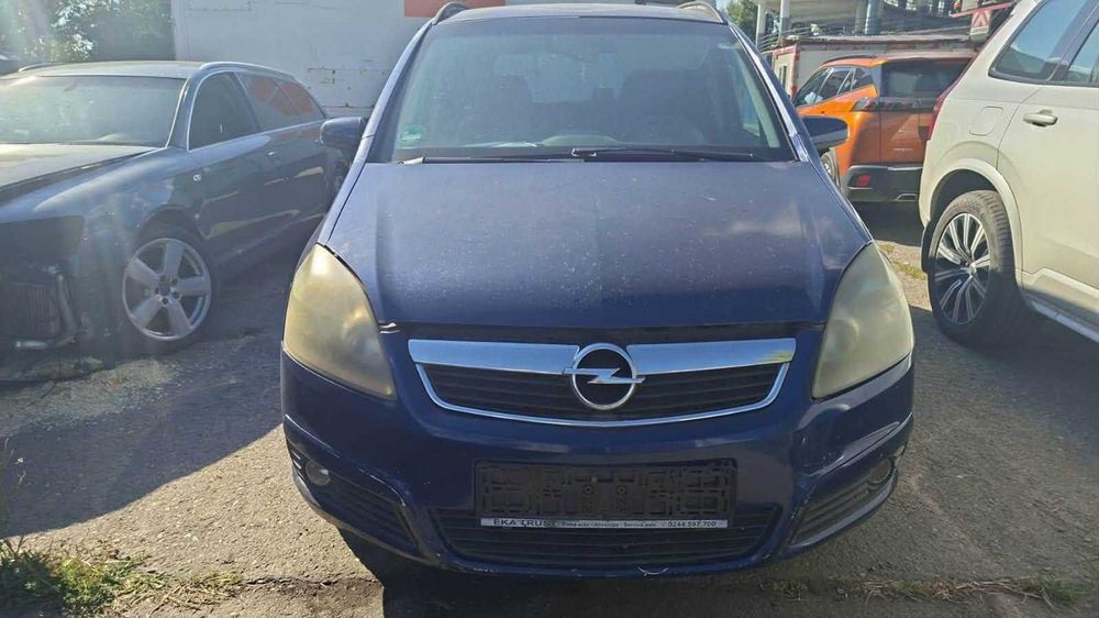 Dezmembrez Opel Zafira B - 1.9 Diesel DIN 2006 - Z19DT