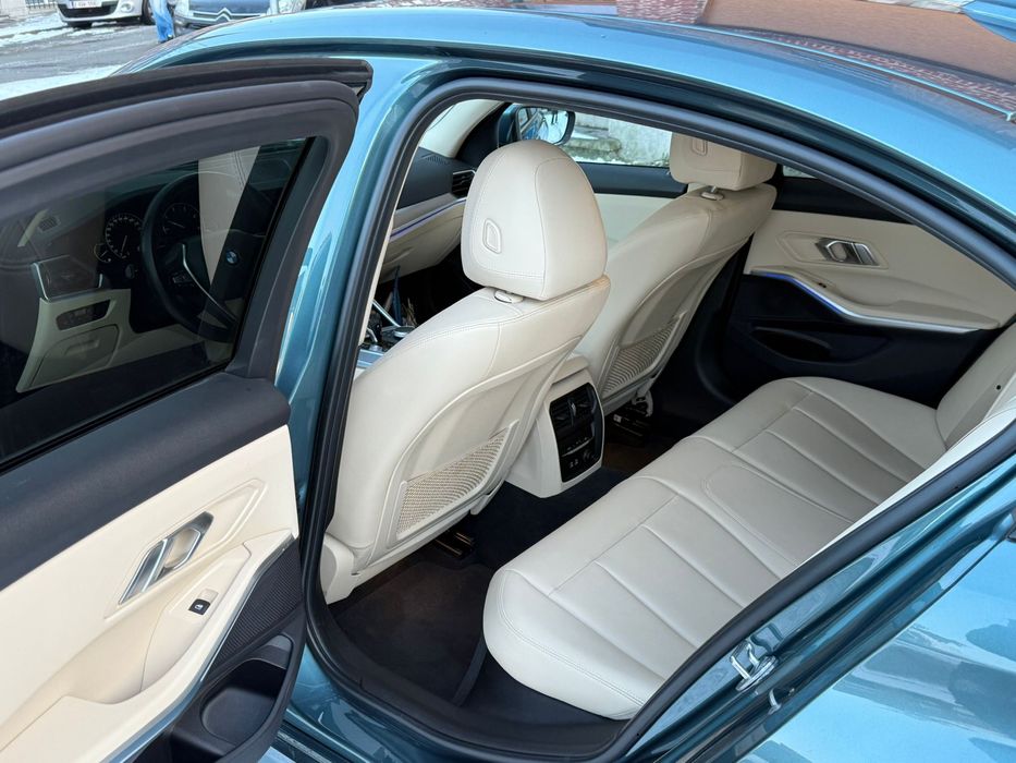 BMW 318,Diesel,Automat,127 k km