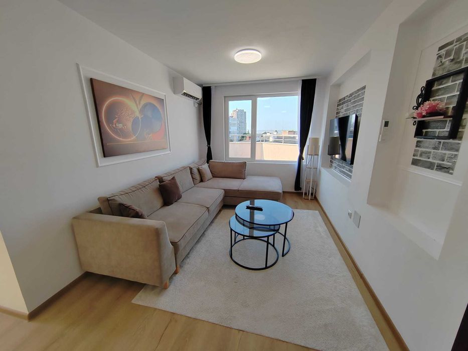 Дава се под наем Четиристаен апартамент в Бургас, Лазур - 144 кв.м за 1097.01 € - Снимка #2