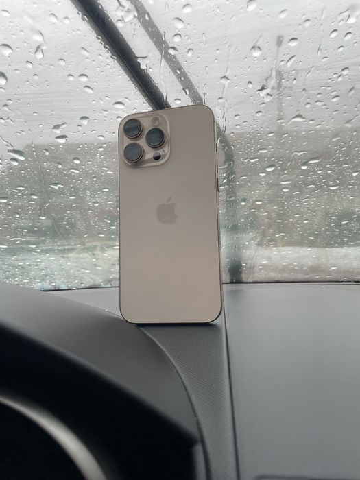 Iphone 16 Pro Max Gold 256 Gb vand schimb