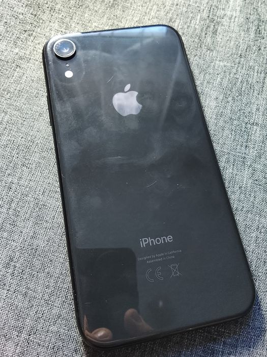 Продам телефон iPhone XR 128gb