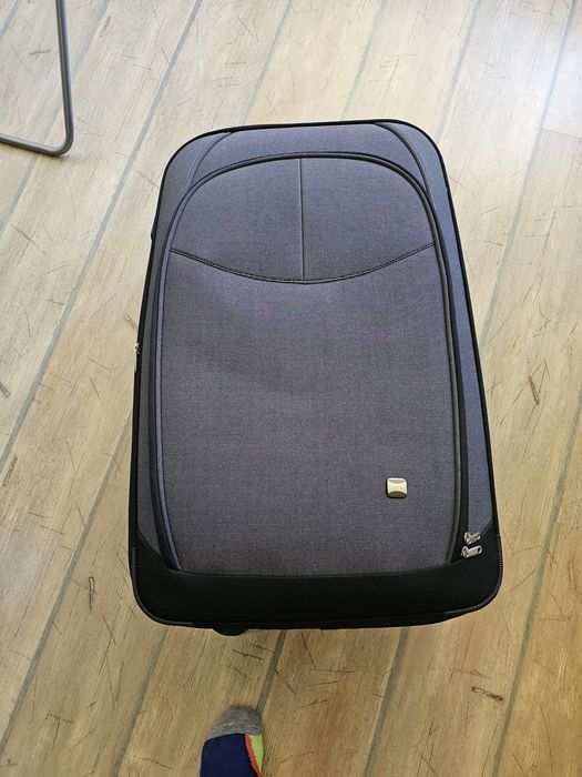 Голям пътнически  куфар