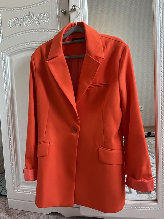 Продам пиджаки по 5000 каждая