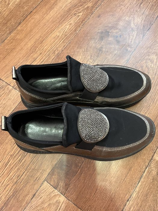 Продаю отличные кросовки