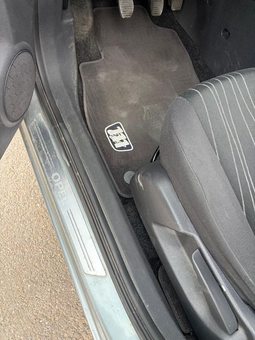 Opel Corsa 1.4 benzina