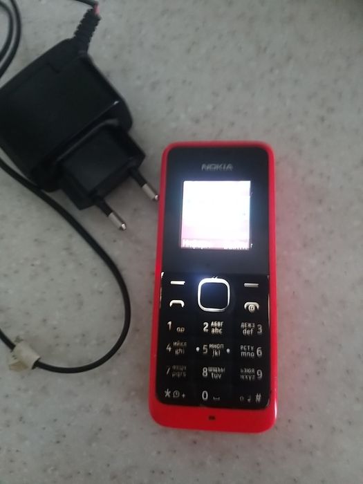 продаётся сотовый телефон