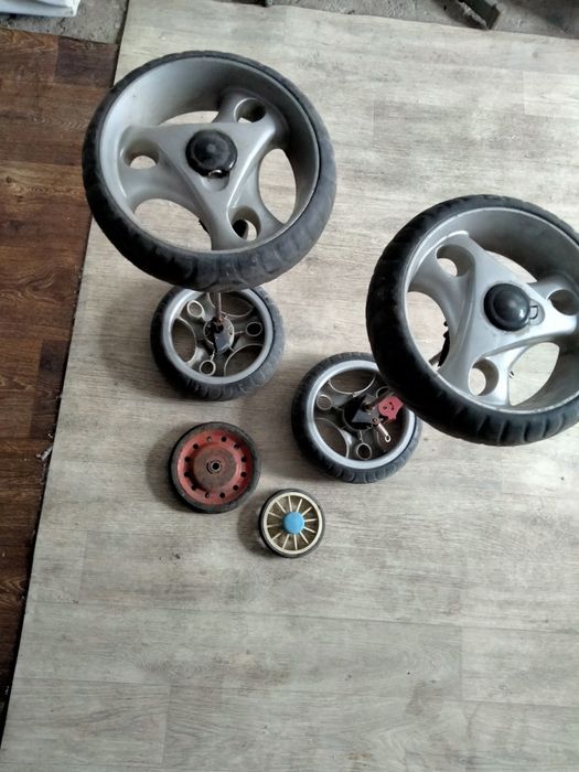 Продаю колесы разные