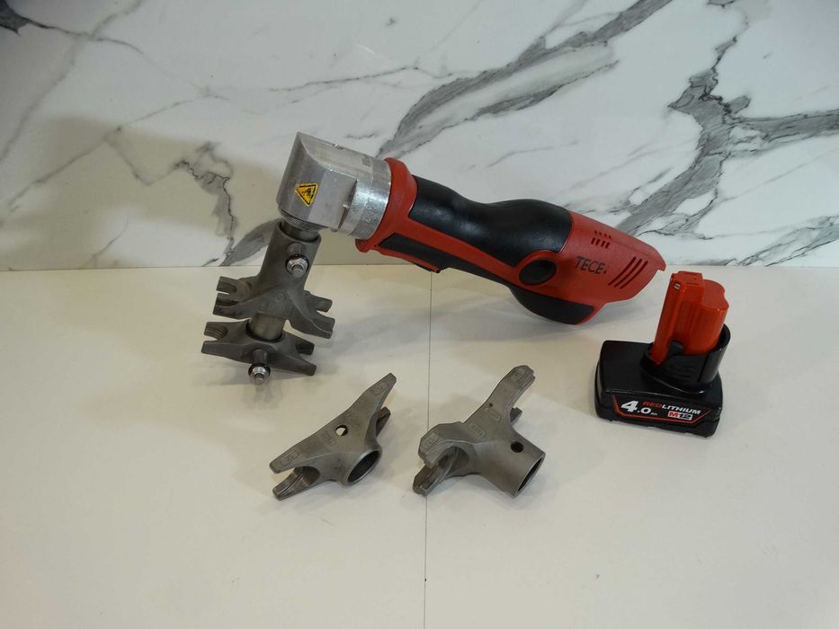 Novopress AAP 102 - Аксиална преса за тръби / фитинги