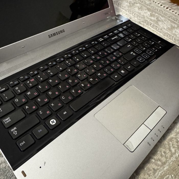 Ноутбук Samsung RV 513