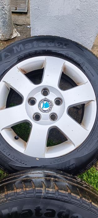 Vând jante originale Skoda R15 5x112