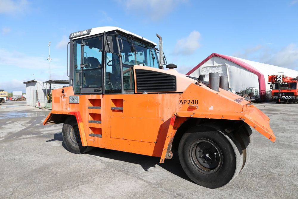 Ammann AP 240