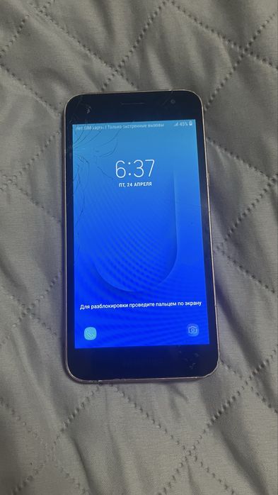 Самсунг J2 core.