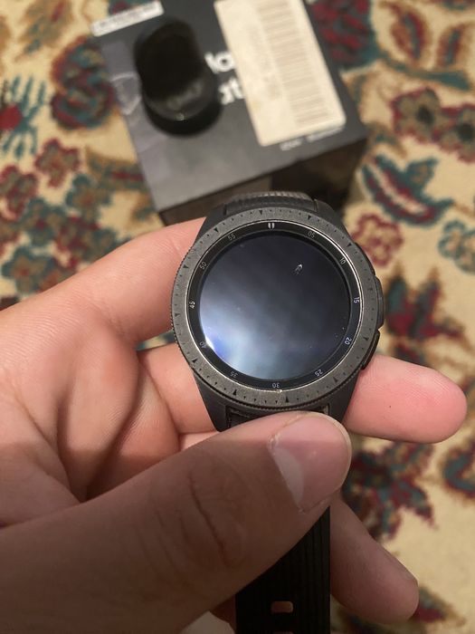 Galaxy Watch модель SM-R810
