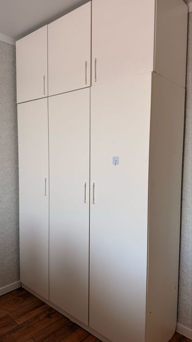 Продам вместительный шкаф,в хорошем состоянии.