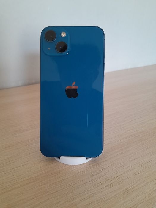 Айфон 13 көк цветте