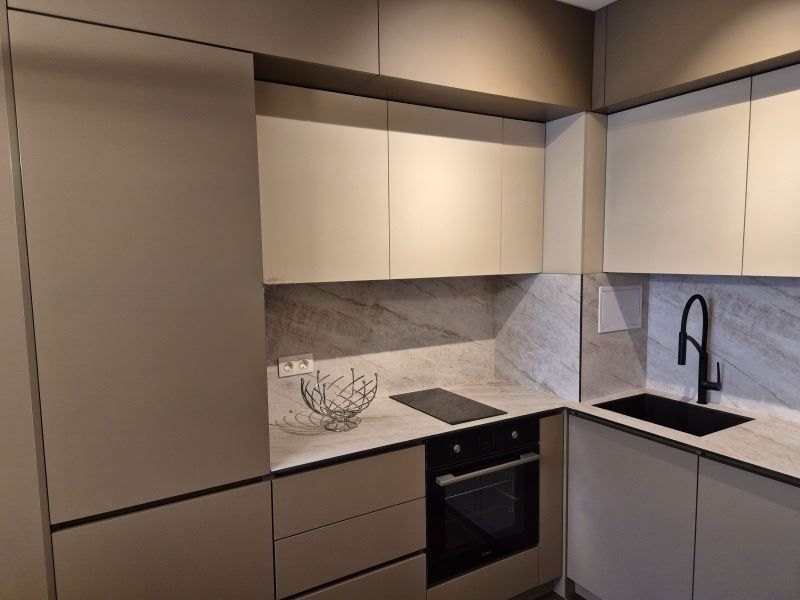 Дава се под наем Двустаен апартамент в София, Белите брези - 64 кв.м за 796.62 € - Снимка #2