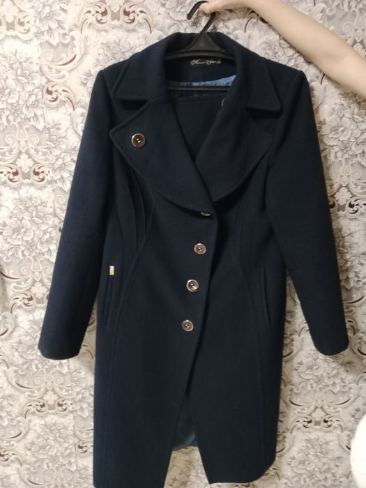 Продам пальто осень-зима