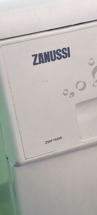 Пералня Zanussi ZWF155W за части