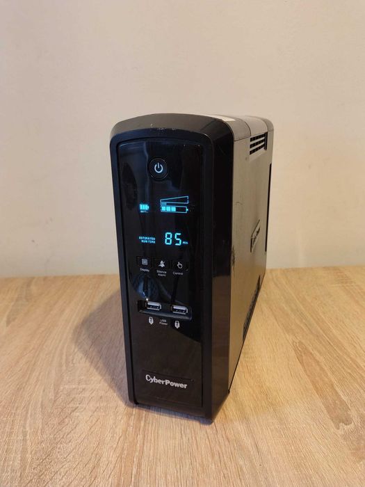 Ups Cyber Power CP1300EPFCLCD 1500VA 900W