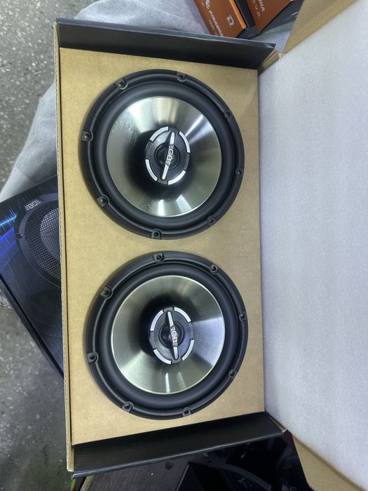 Продам колонки Gb j620