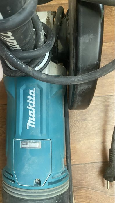 Болгарка Makita 9071