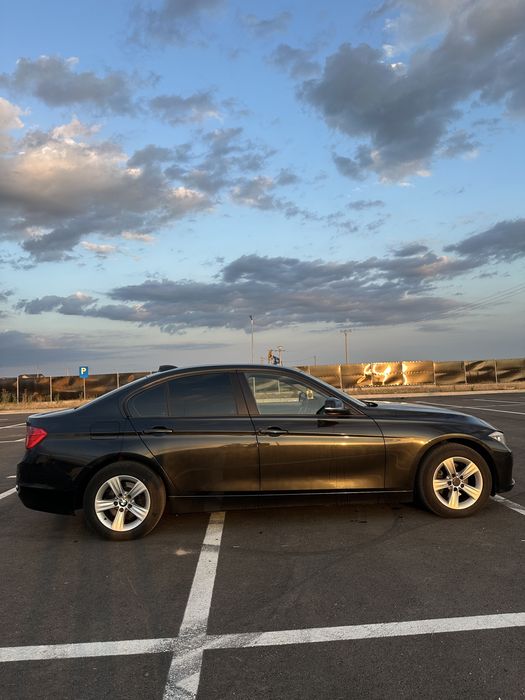 BMW F30 2.0 VAND/schimb