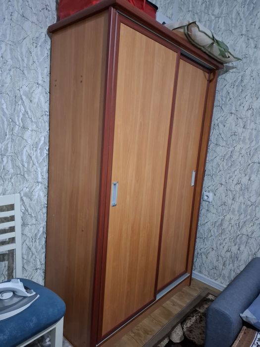 Продается шкаф купе