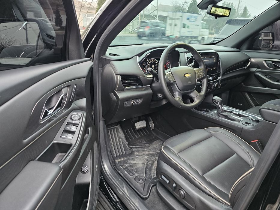 CHevrolet  Traverse. Yili 2023. Yurgani 25000. Narxi 48500