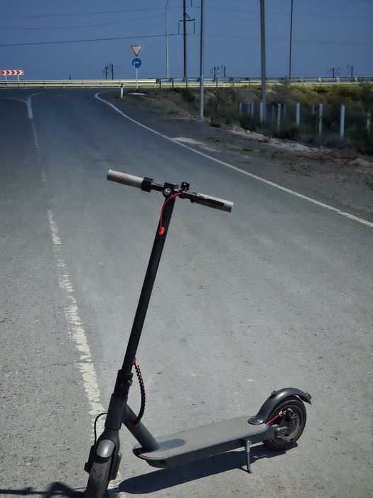 Электро самокат Xiaomi Mi Electric Scooter 1S