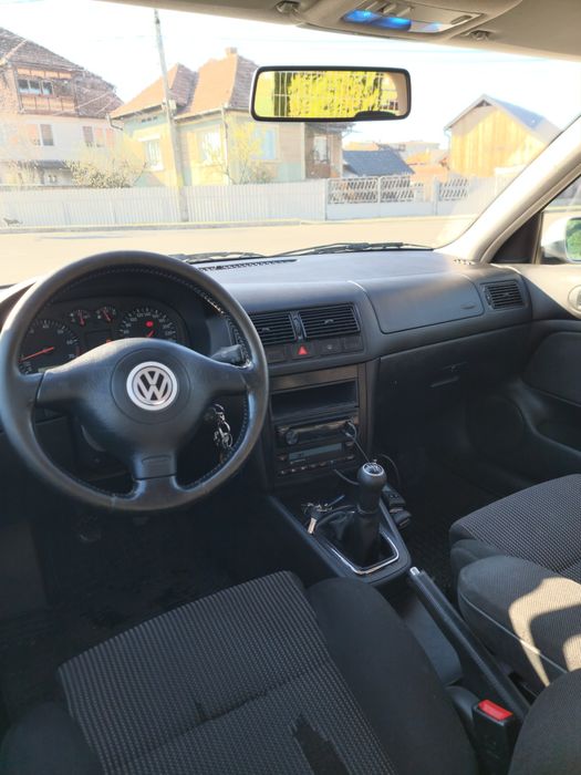 Volkswagen Golf 4 1.8 20v 125 cp