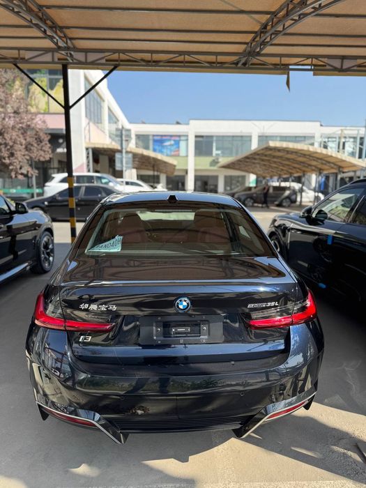 BMW i3 35 L electric