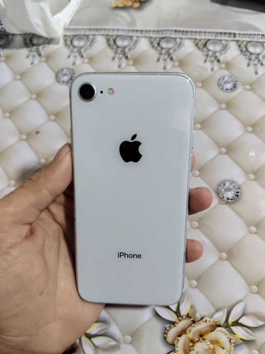 Iphone 8 xotrasi 64gb rigeon LL/A yomks 100%