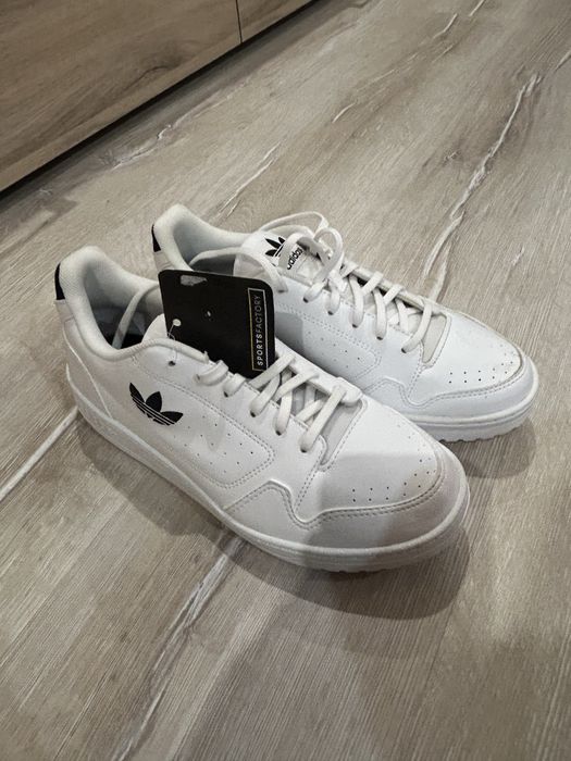 Маратонки addidas