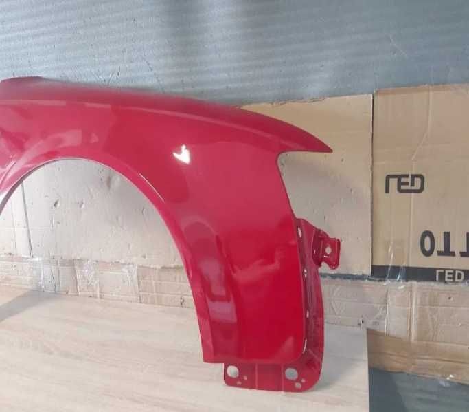 Aripa Fata Dreapta Audi A4 B6 2000-2004 Vopsita Rosu