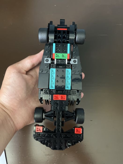 Продаю Lego mercedes