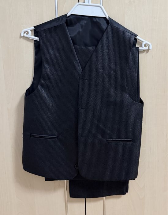 Costum barbat