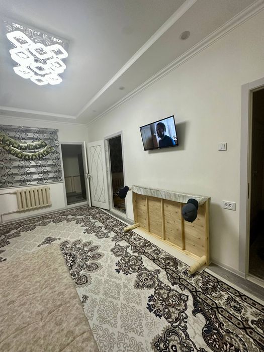 Kvartira 1/2 chilonzor 20 kv 3 do'm