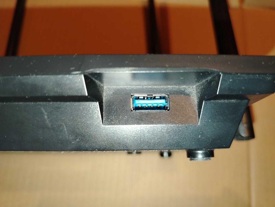 Гигабитов рутер D-Link DIR-853