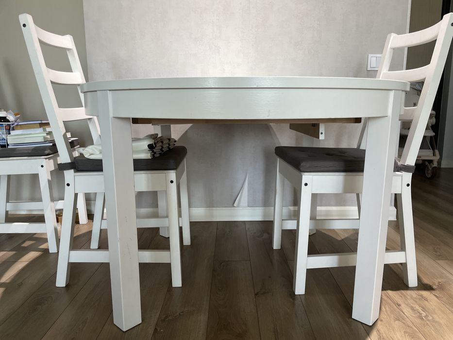 4 стула IKEA из массива дерева + подушки