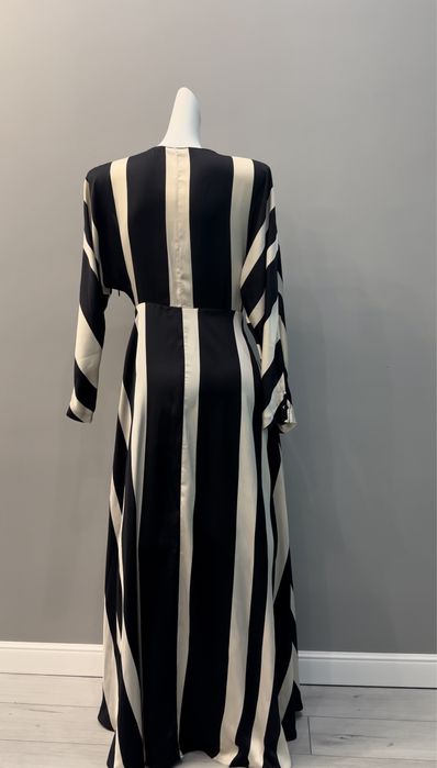 Элегантное платье в пол