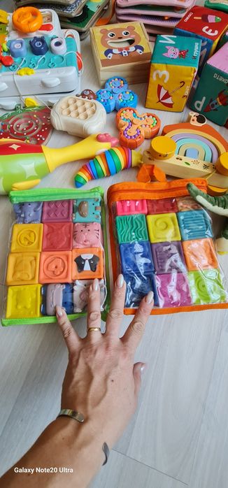Пакет игрушек продам