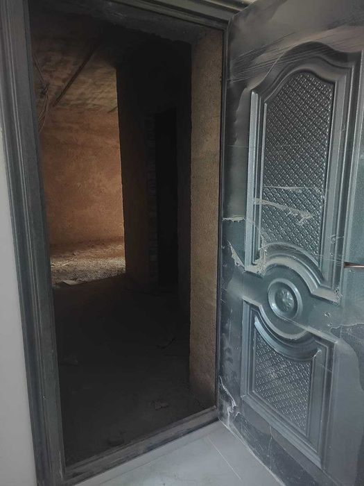 Срочно продается 3 комнатная квартира, около аэропорта...