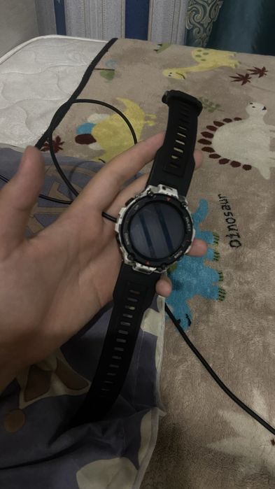 Часы amazfit T-Rex