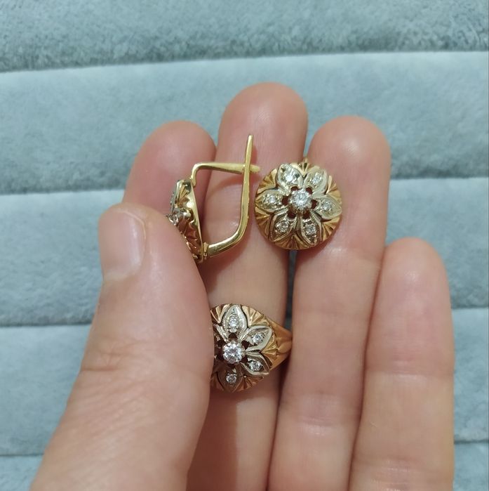 Золотой комплект Малинка с бриллиантом 585СССР