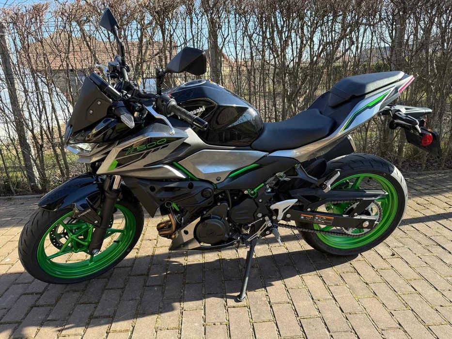Kawasaki Z500 SE 2025